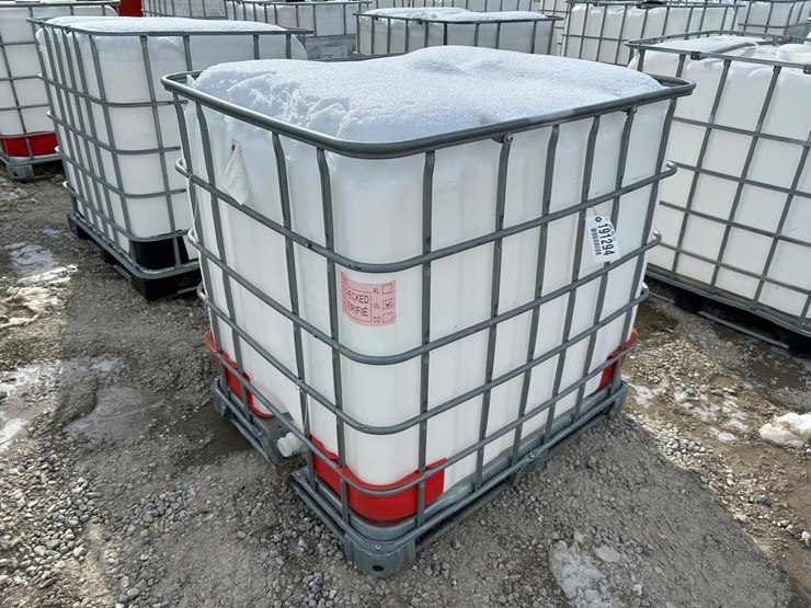 water-tank-tote-image-1