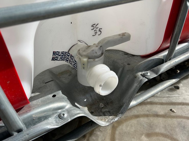 water-tank-tote-image-6