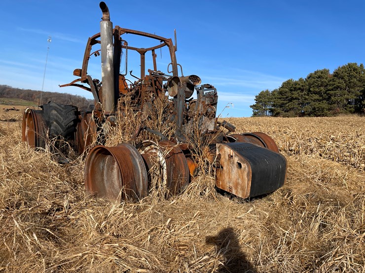 new-holland-t8030-image-3