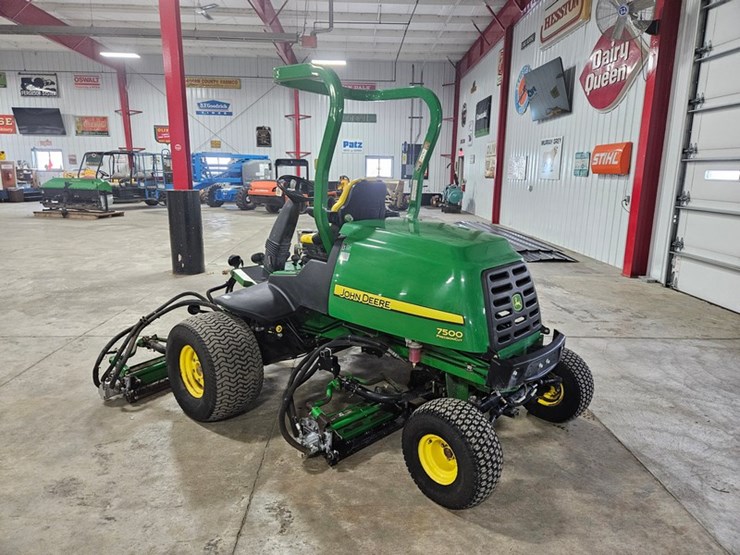 john-deere-7500-image-10