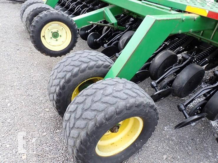 john-deere-1560-image-8