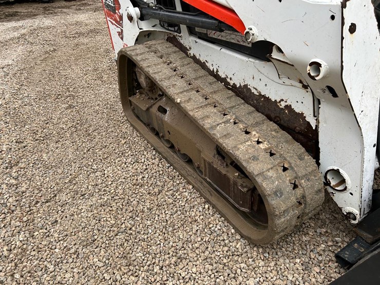 2022-bobcat-t550-image-13