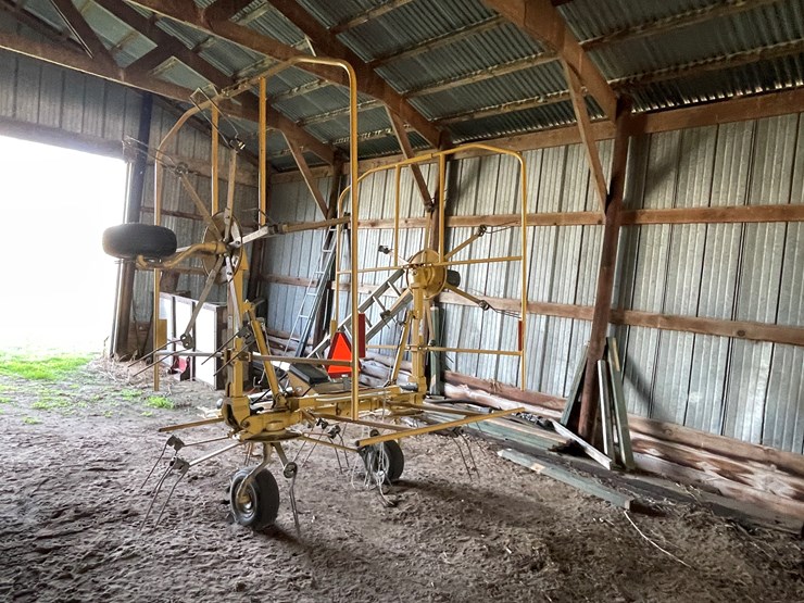 #6039-•-2021-vermeer-(2)-basket-tedder-image-6