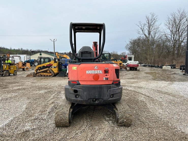 2015-kubota-u35-4-image-3