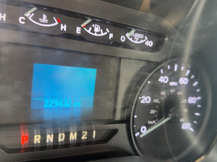 2018-ford-f350-xl-image-21