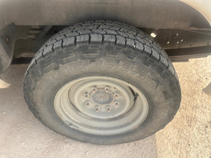 2014-ford-e350-image-6