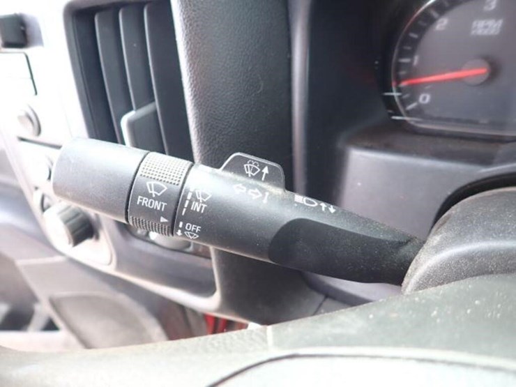 2019-chevrolet-silverado-3500hd-image-23