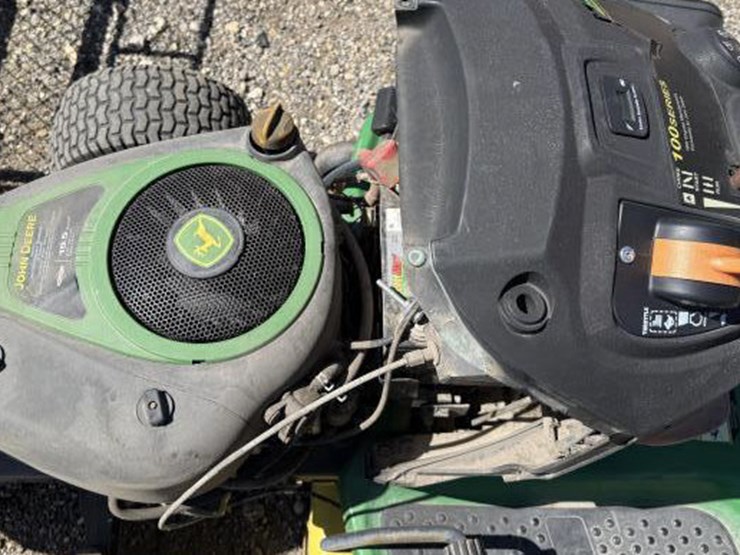 john-deere-d110-image-9