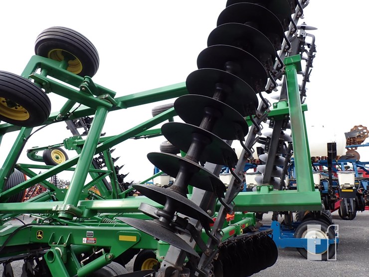 john-deere-2623-image-15