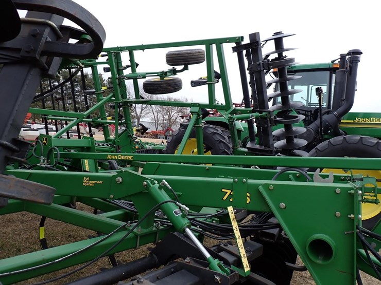 john-deere-726-image-5