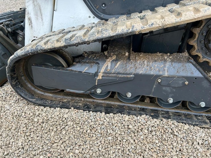 2022-bobcat-t76-image-19