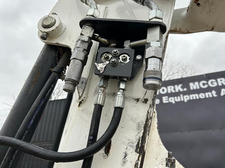 2022-bobcat-e35-image-10