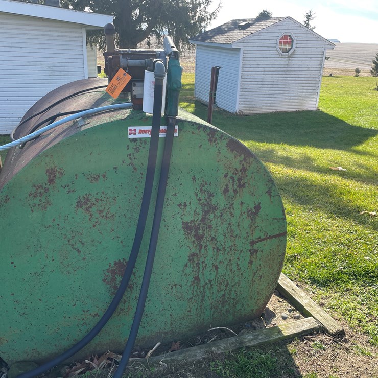 #6045 • 1,000 Gallon Fuel Barrel