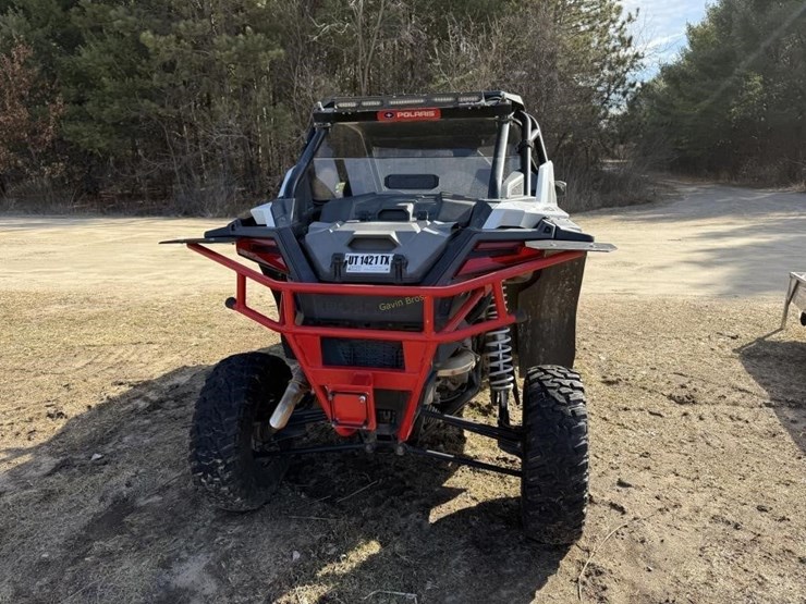 2022-polaris-pro-xp-sport-utv-image-5