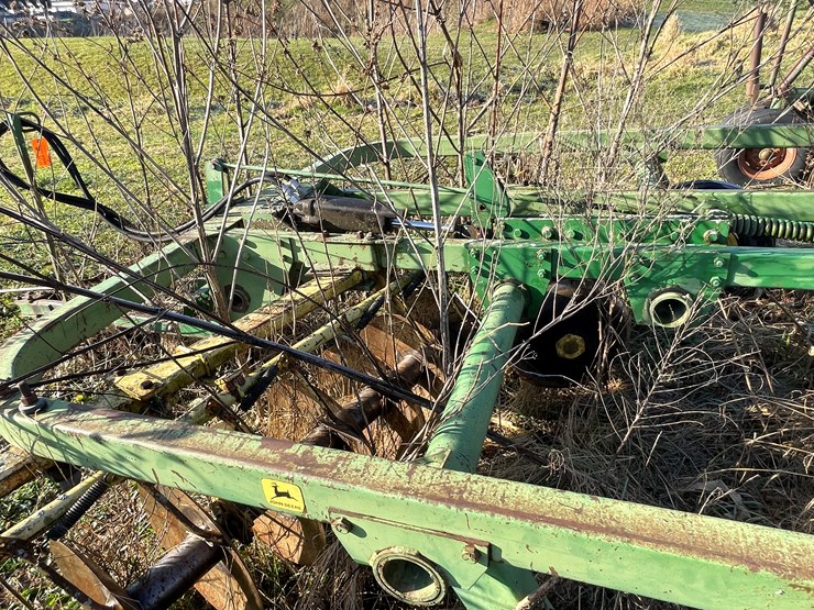 john-deere-210-image-17