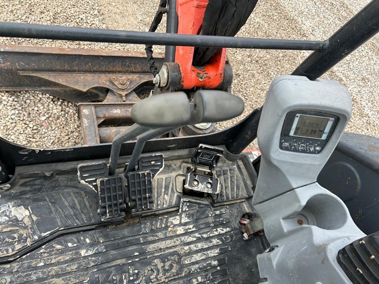 2015-kubota-u35-4-image-19