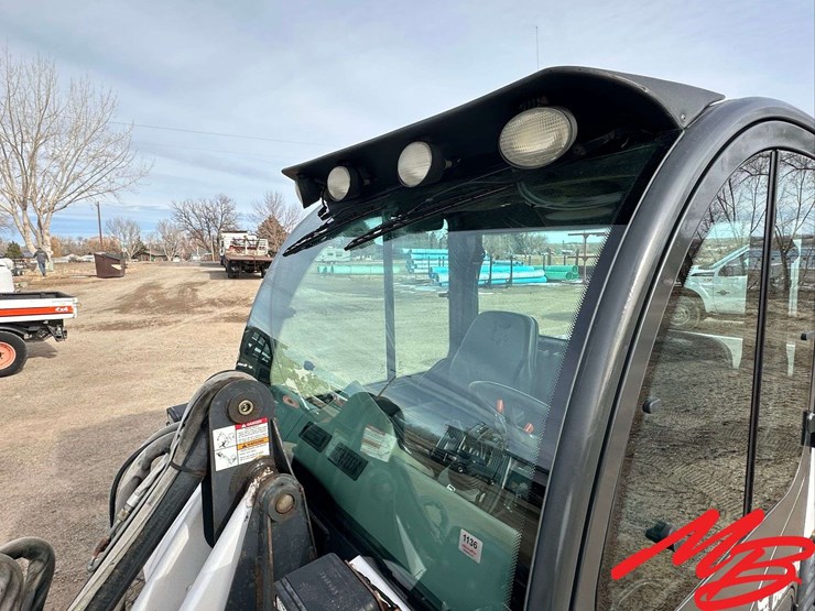 2007-bobcat-toolcat-5600-image-33