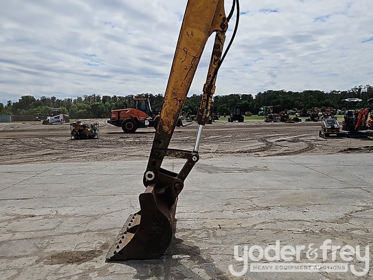 2003-komatsu-pc270-7-image-17