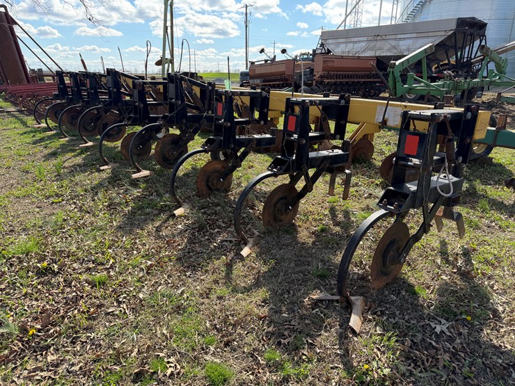 2000-landoll-2000-image-3