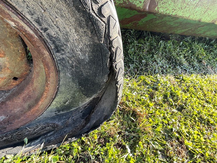 #6029-•-20'-feeder-wagon-image-16