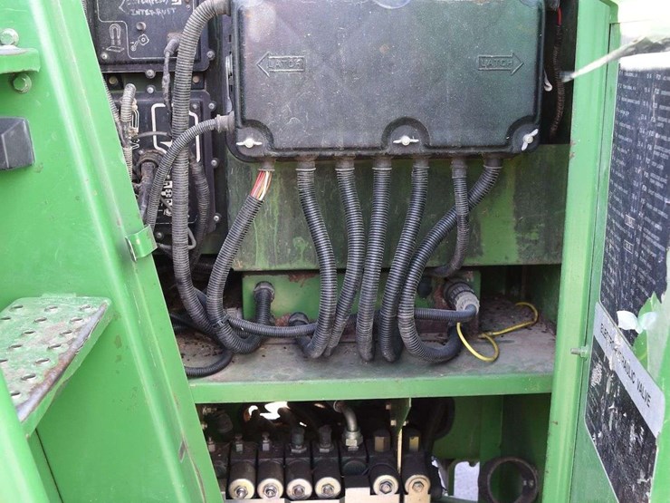 john-deere-6610-image-25