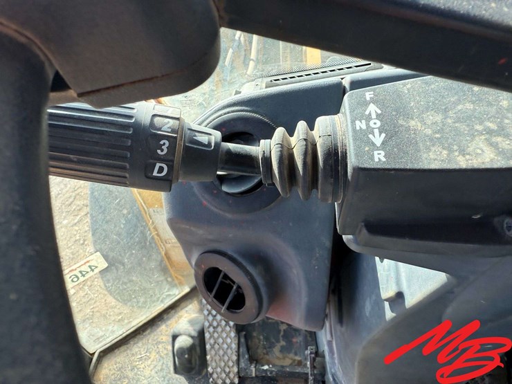 2018-deere-544k-image-25