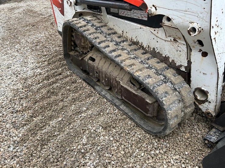 2022-bobcat-t550-image-13