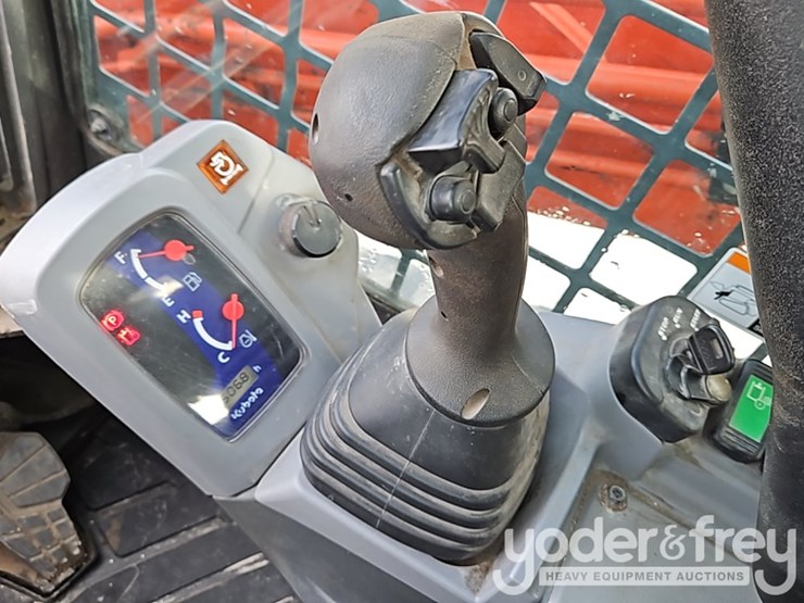 2020-kubota-svl75-2-image-30