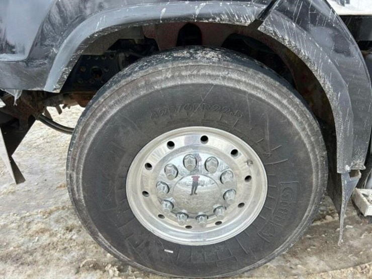 2017-western-star-4700-image-86