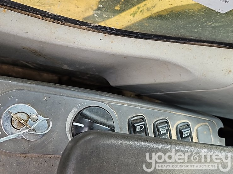 2003-komatsu-pc270-7-image-47