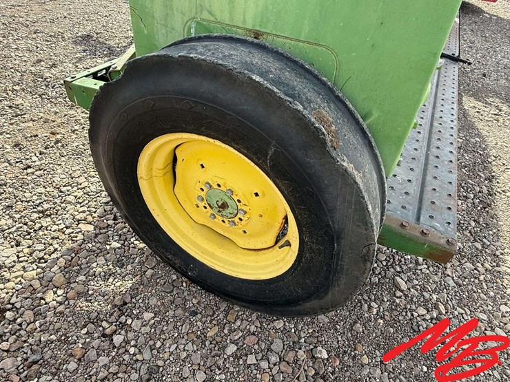 john-deere-8300-image-12