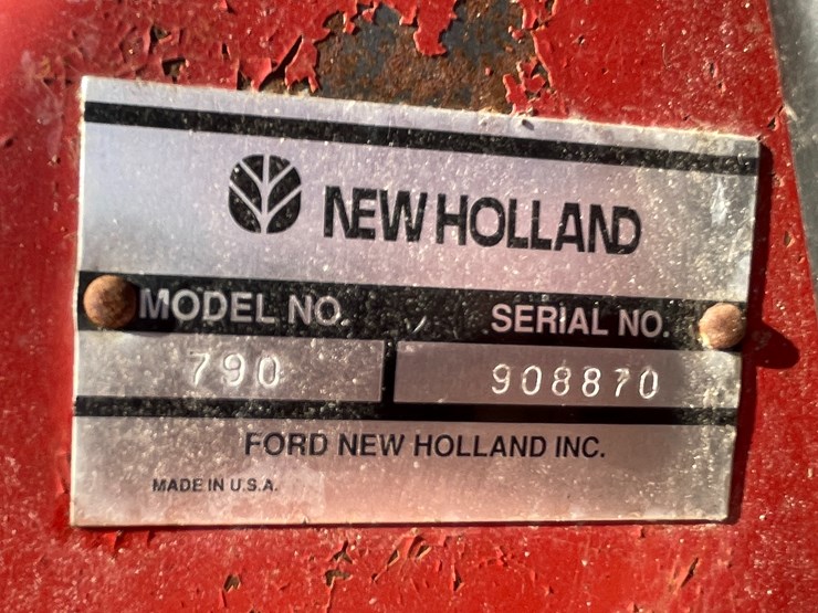 new-holland-790-image-19