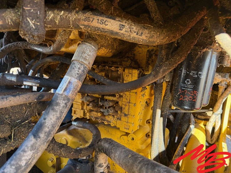 2018-deere-544k-image-16