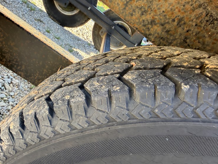 2004-convey-all-bts240-image-6