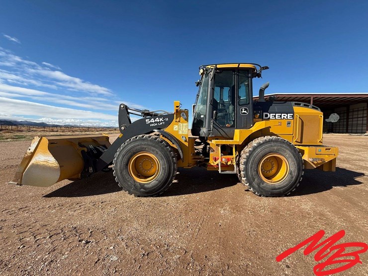 2018-deere-544k-image-4