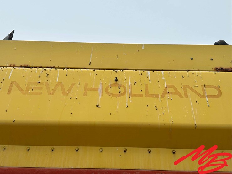 new-holland-70-image-45