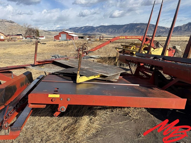 new-holland-1033-image-12