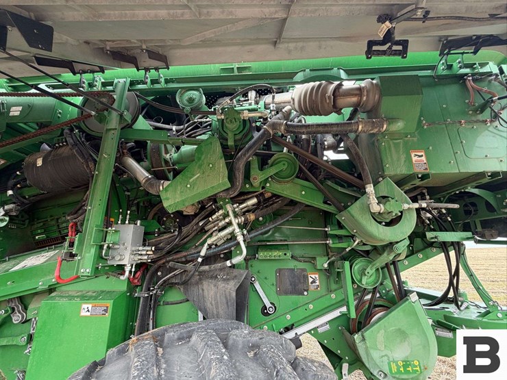 2023-john-deere-s780-image-22