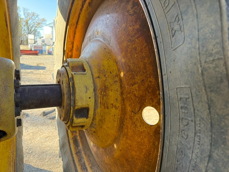 2007-john-deere-8230-image-15