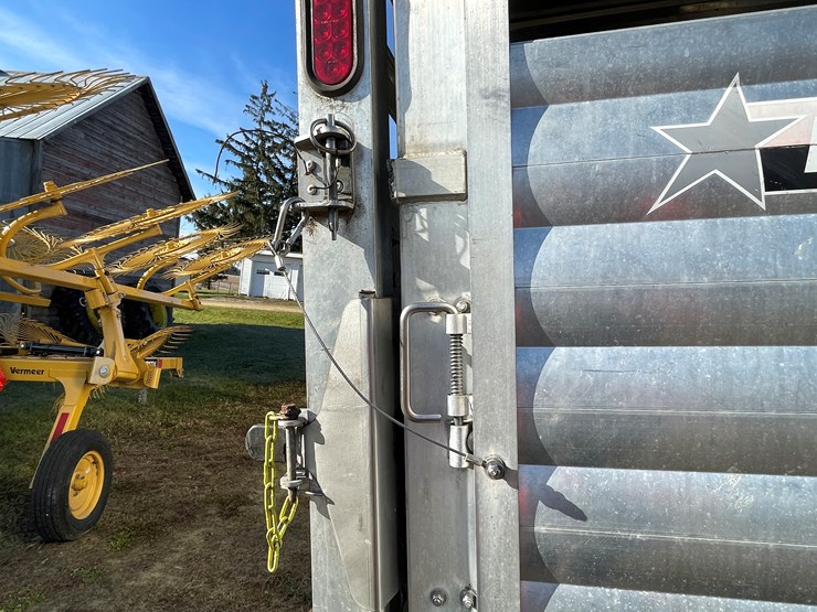 #6019-•-2014-kiefer-aluminum-cattle-trailer-(wi-title-in-delay)-image-22