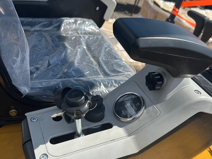 2025-sdlanch-sdle20-mini-excavator-image-18