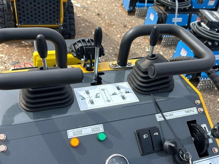 2025-sdlanch-sdll60-mini-crawler-skid-steer-image-11