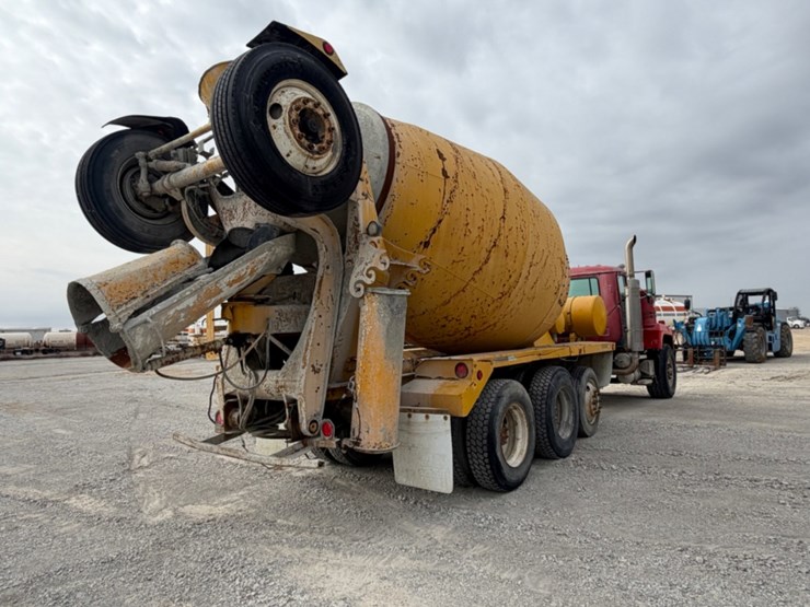 1999-mack-mixer-image-5