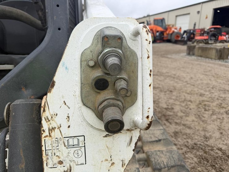 2019-bobcat-t770-image-10