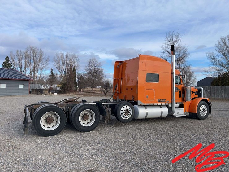 2004-peterbilt-379-image-8