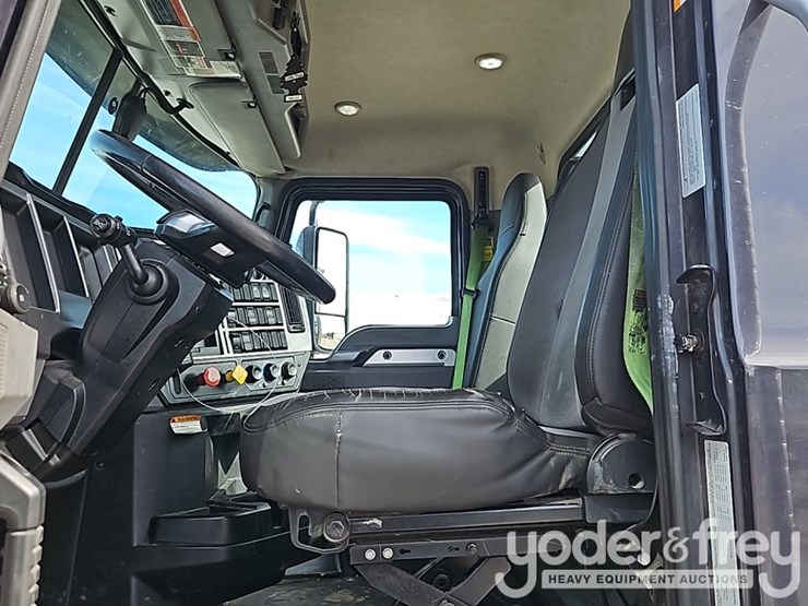 2021-mack-anthem-image-31