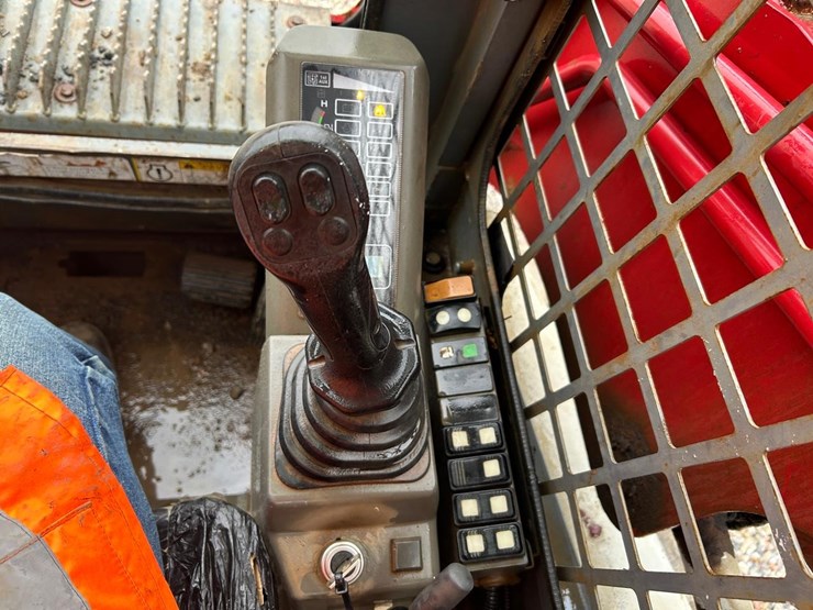 takeuchi-tl12-image-21