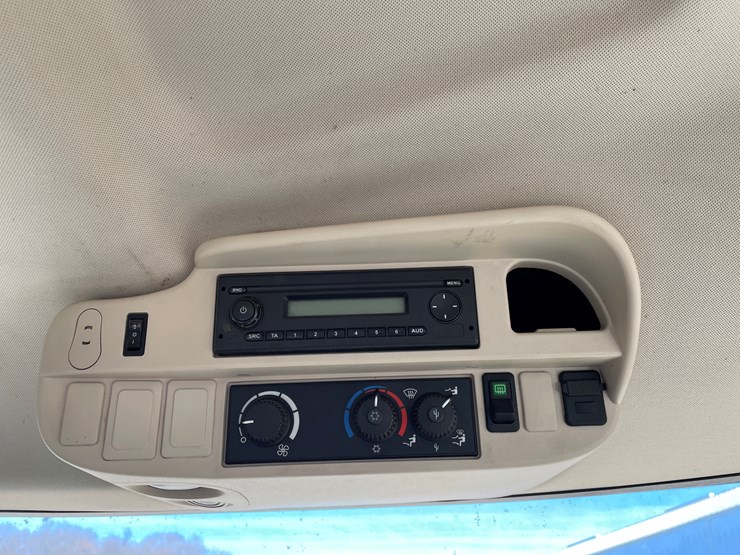 john-deere-6150r-image-66