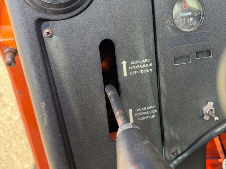 2008-jlg-g9-43a-image-25