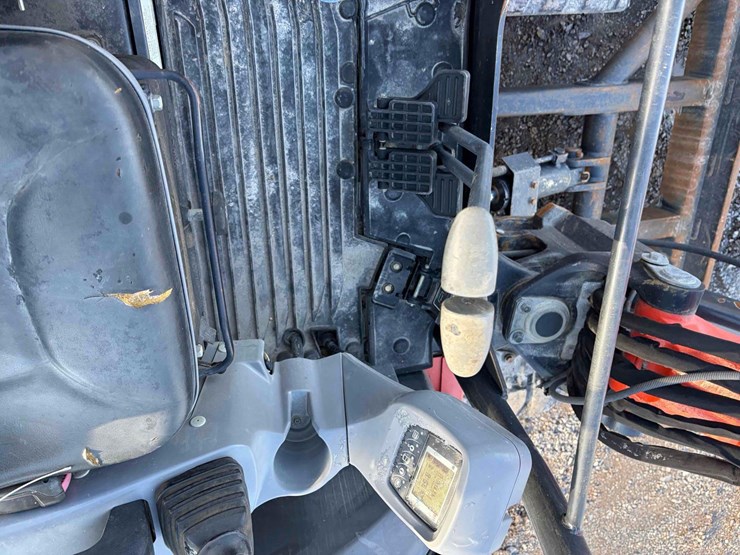 2018-kubota-kx040-image-14